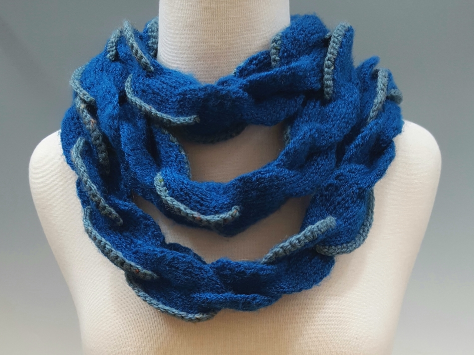 Blue Undulating Scarf 20180411_135336.jpg