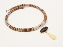 Necklace with Porphyry and teardrop stones