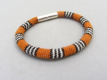 Magnetic catch bracelet,                            cinnamon